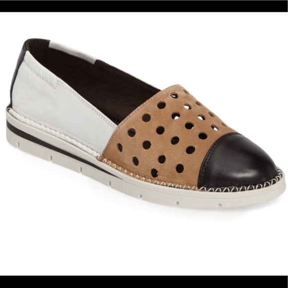 Hispanitas Shoes - HISPANITAS Chica Mixed Finish Slip-On Flats Sz 37